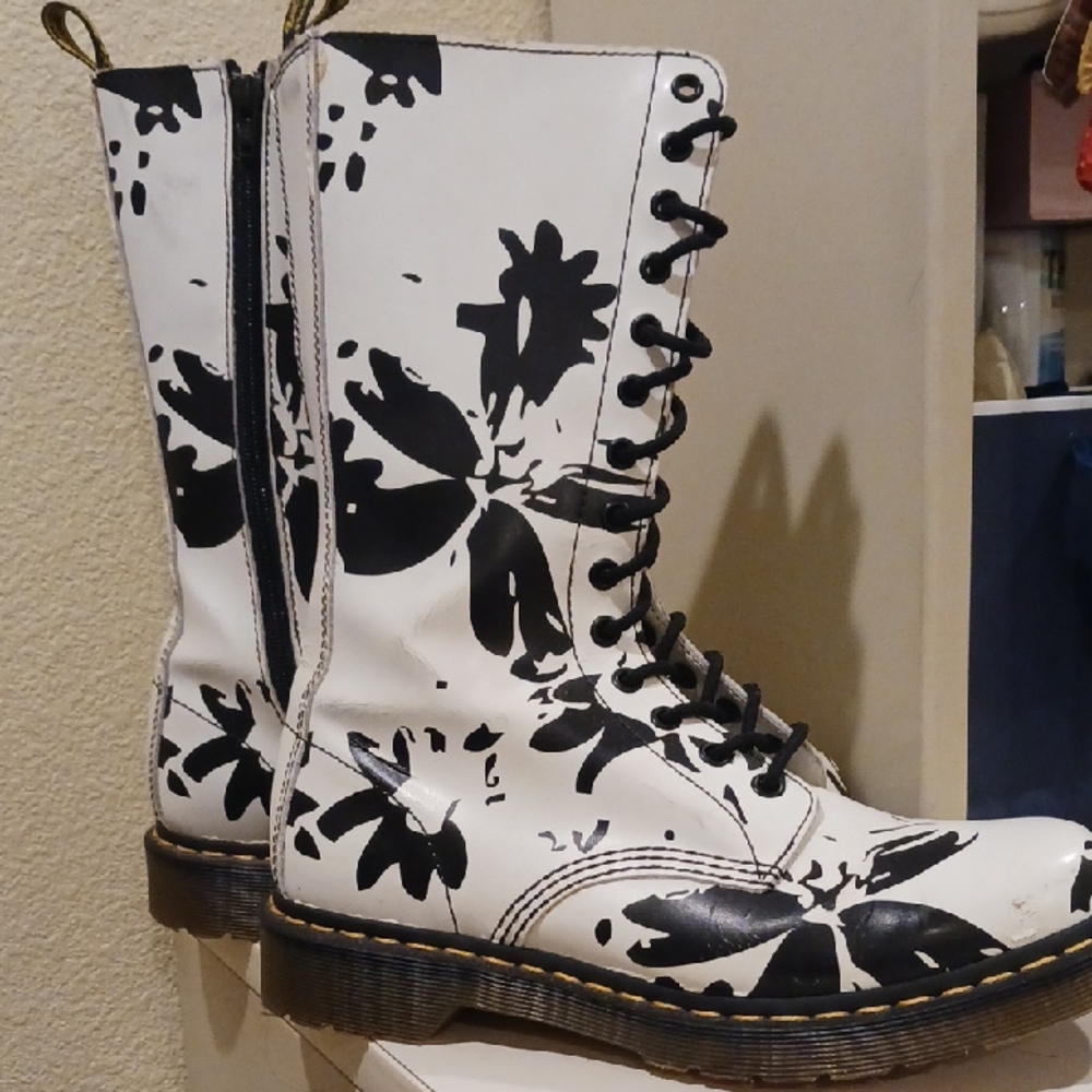 Petula DR. Martens